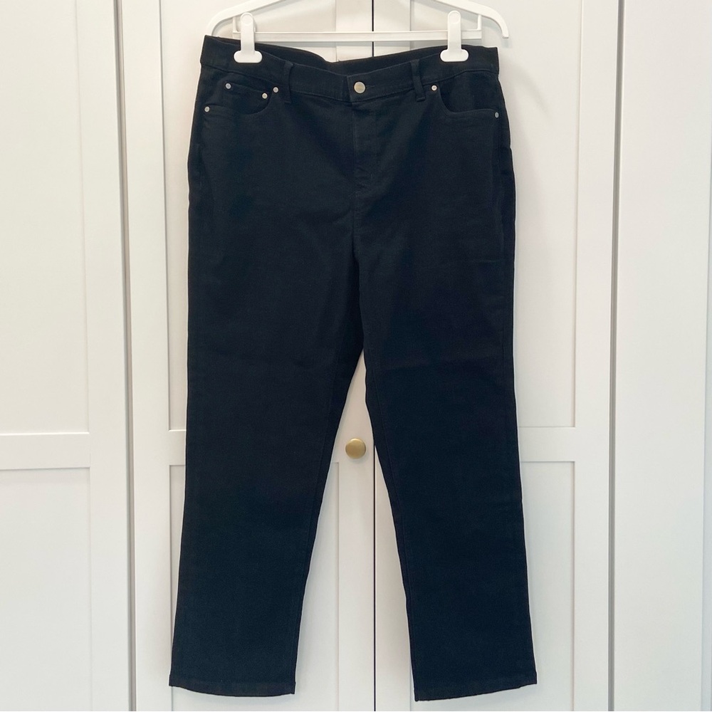 D & Co Signature Black Straight Leg Ankle Jeans 18P NWOT waist:19.5 inseam:27.5”